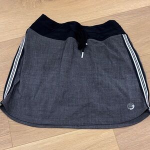 Foray golf Stylish Gray Skirt with Black Accents